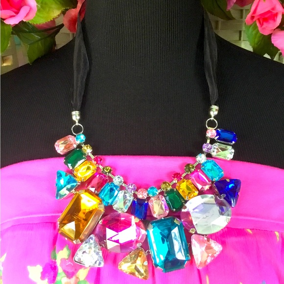 ❤️See New Listing❤️Colorful Rhinestone Ribbon Bib Chunky Statement Necklace - Picture 6 of 10